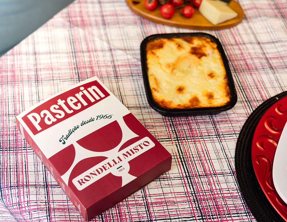 Rondelli Misto Pasterin à mesa